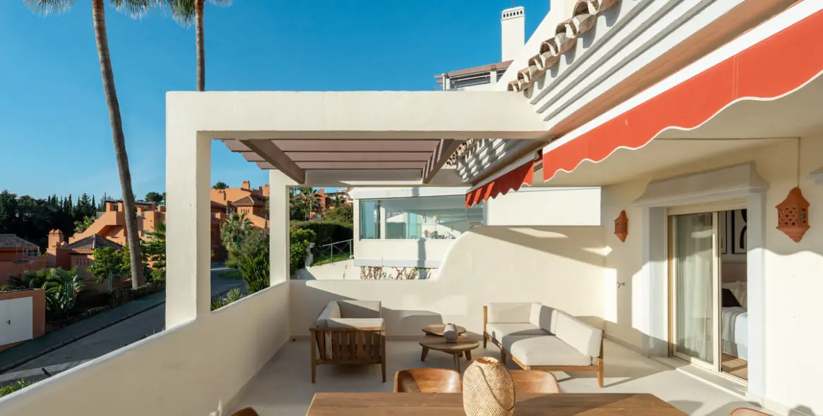 Продажа апартаментов на среднем этаже в Nueva Andalucía 25