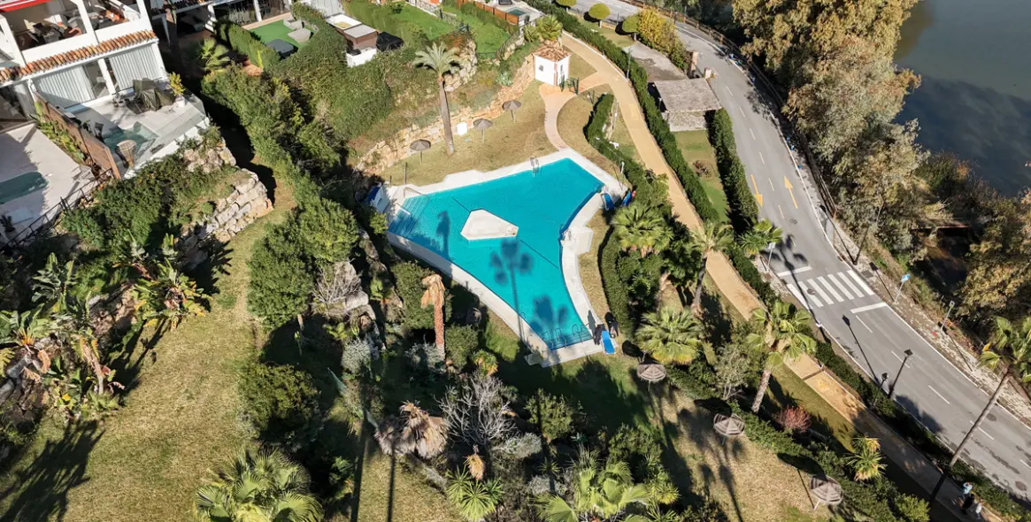 Продажа апартаментов на среднем этаже в Nueva Andalucía 46