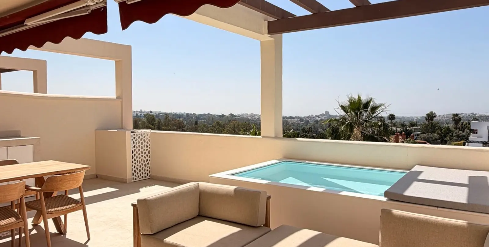 Sale of middle floor apartment in Nueva Andalucía 29