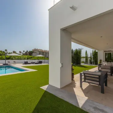 Sale of detached villa in La Duquesa