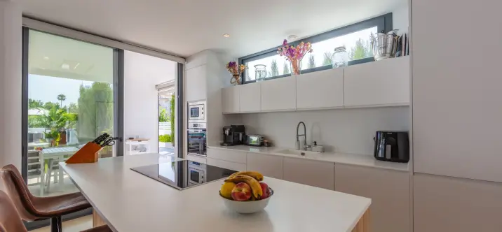 Sale of detached villa in La Duquesa 4