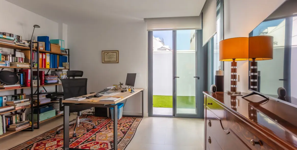 Sale of detached villa in La Duquesa 36