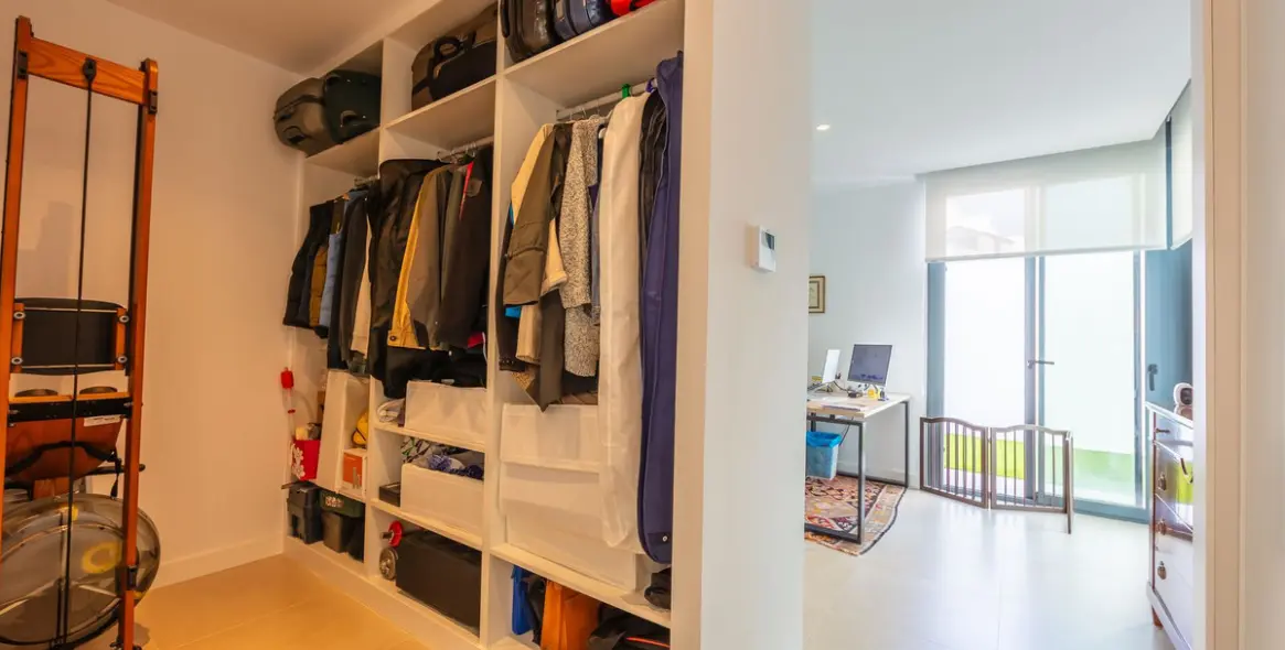 Sale of detached villa in La Duquesa 38