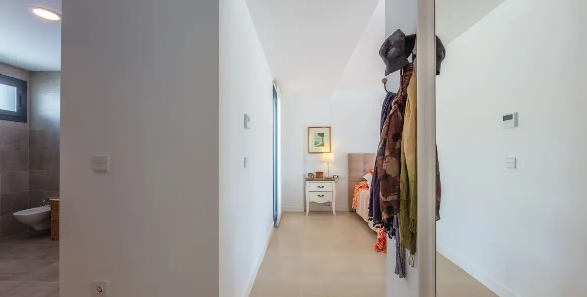 Sale of detached villa in La Duquesa 39