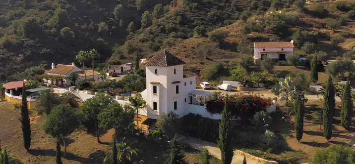 Venta de hotel en Tolox 0