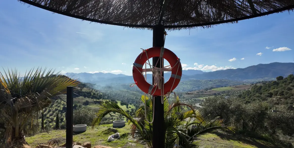 Продажа отеля в Tolox 22