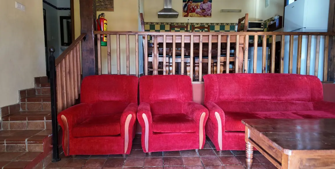 Venta de hotel en Tolox 33
