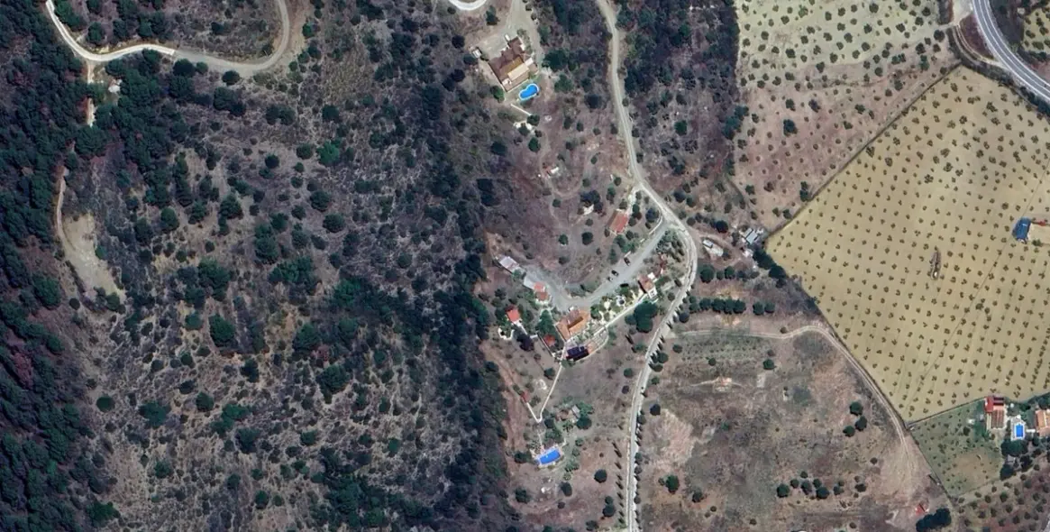 Venta de hotel en Tolox 48