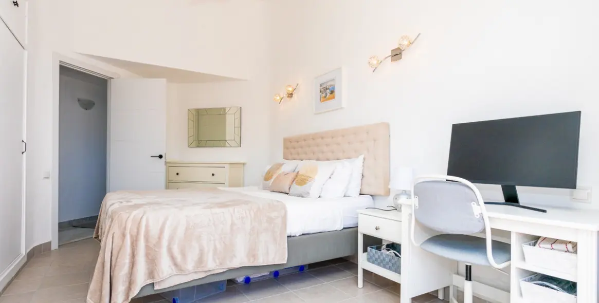 Долгосрочная аренда пентхауса в Calahonda 11