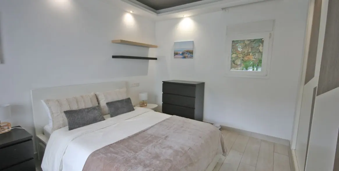 Long-term rent of ground floor apartment in Puerto Banús 12