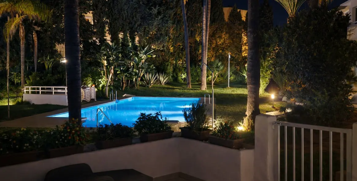 Long-term rent of ground floor apartment in Puerto Banús 16