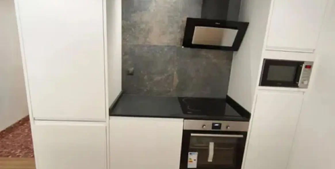 Sale of middle floor apartment in Los Boliches 9