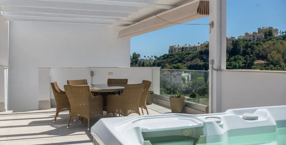 Продажа пентхауса в Benahavís 3