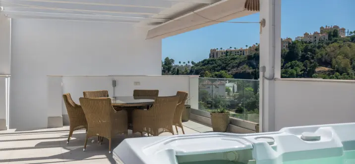 Продажа пентхауса в Benahavís 2