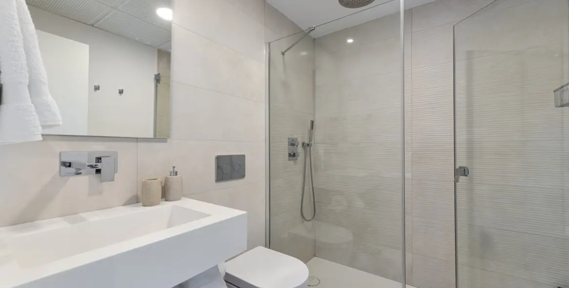 Venta de ático en Benahavís 28