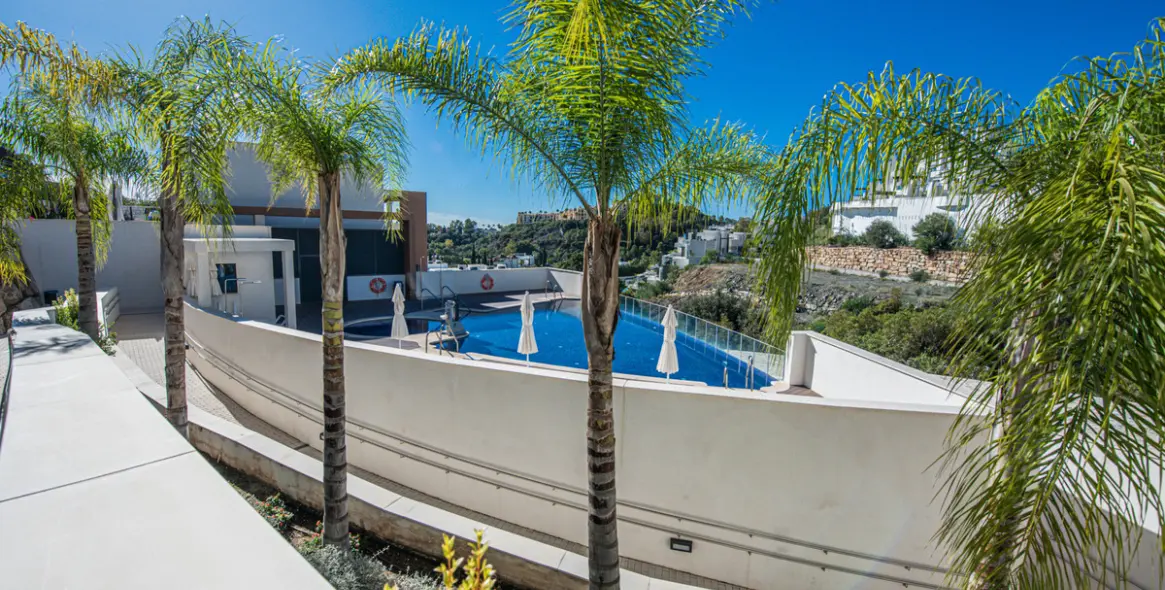 Venta de ático en Benahavís 43