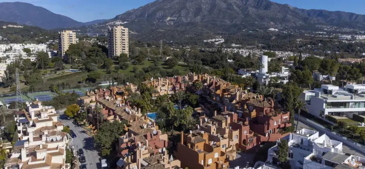 Продажа таунхауса в Nueva Andalucía 0