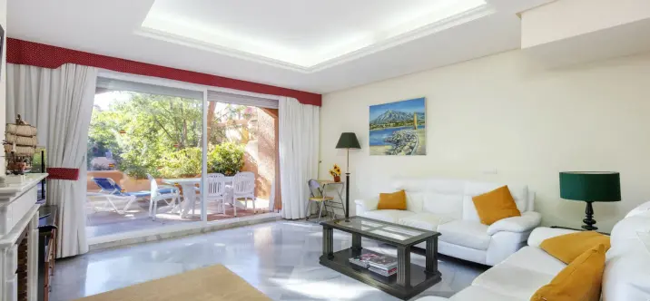 Продажа таунхауса в Nueva Andalucía 3