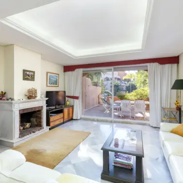 Продажа таунхауса в Nueva Andalucía