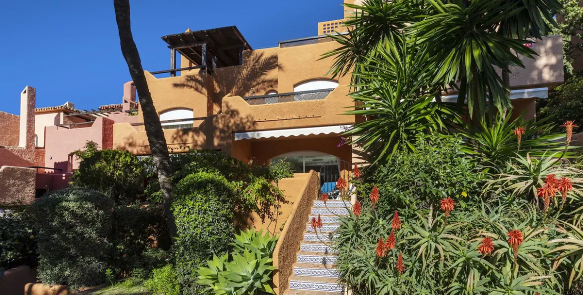 Продажа таунхауса в Nueva Andalucía 9