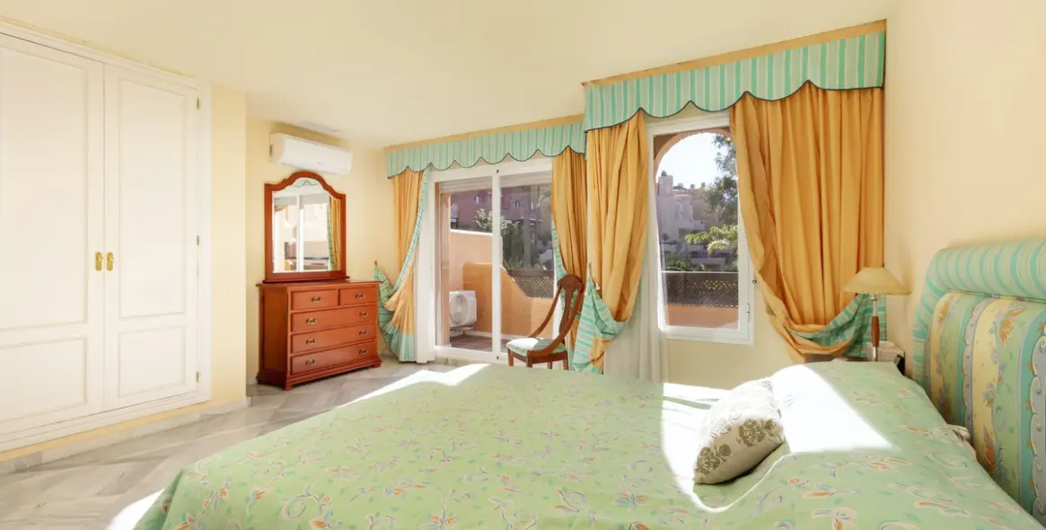 Продажа таунхауса в Nueva Andalucía 18