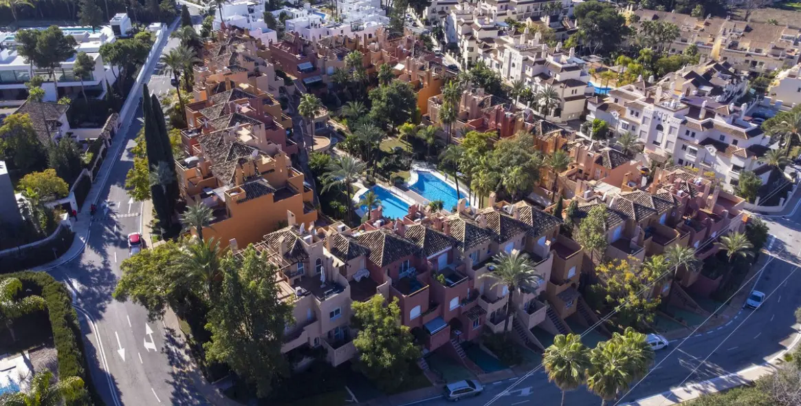 Sale of townhouse in Nueva Andalucía 33