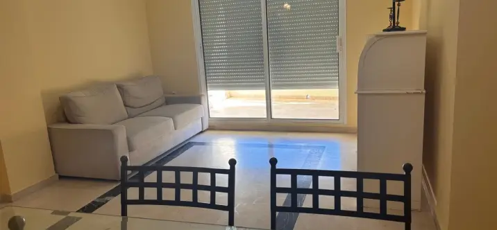 Long-term rent of middle floor apartment in Marbella 3