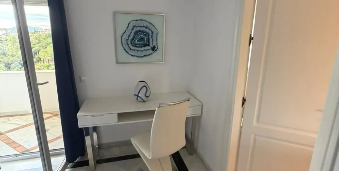 Long-term rent of ground floor apartment in Marbella 10