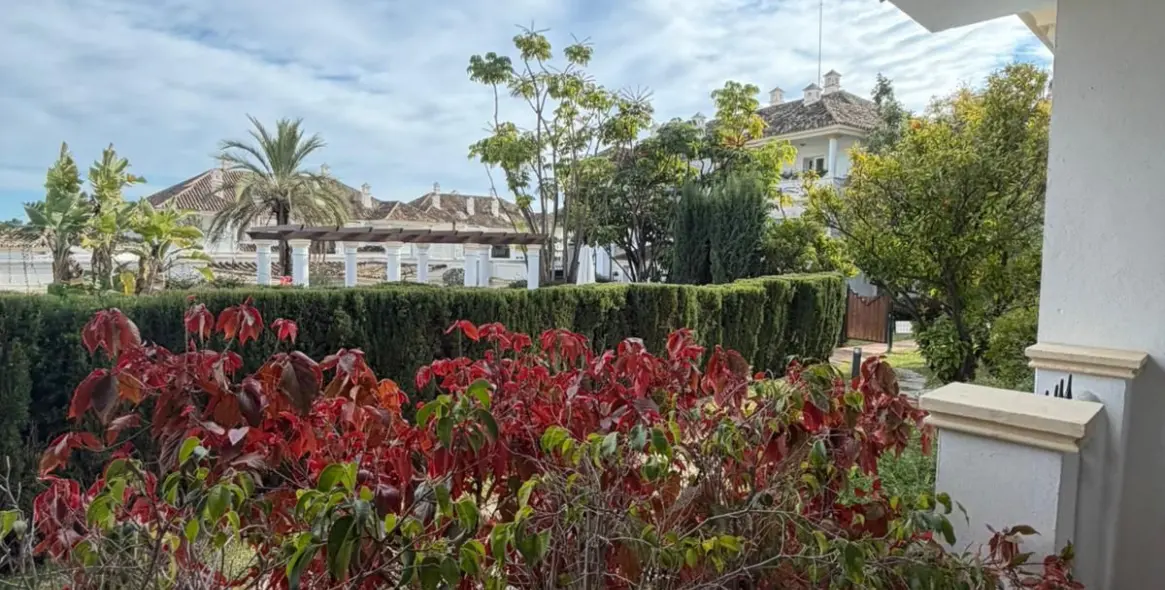 Long-term rent of ground floor apartment in Marbella 12