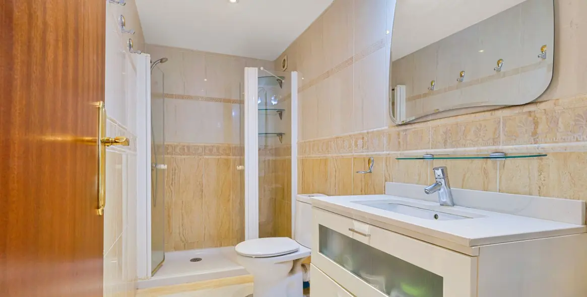 Продажа апартаментов на среднем этаже в Los Boliches 11