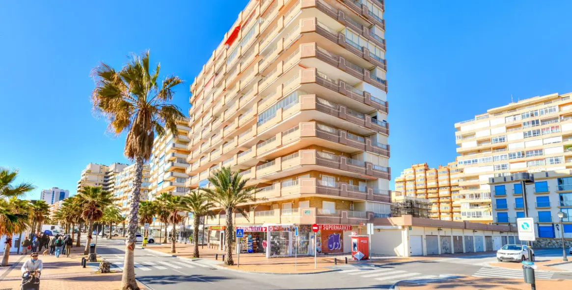 Продажа апартаментов на среднем этаже в Los Boliches 19