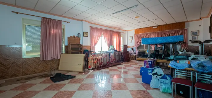 Продажа коммерческого помещения в Alozaina 3