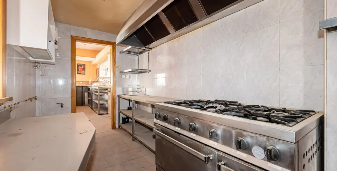 Продажа коммерческого помещения в Alozaina 8