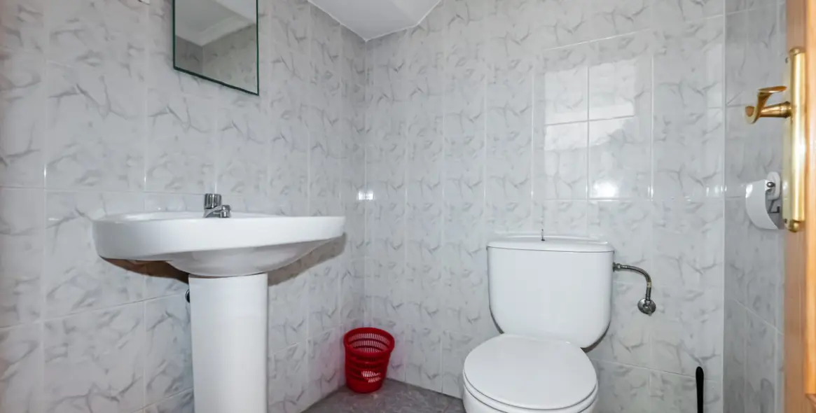 Продажа коммерческого помещения в Alozaina 12