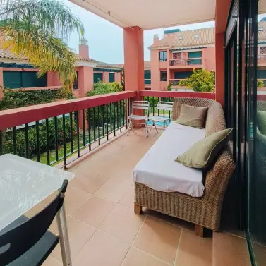 Продажа апартаментов на среднем этаже в Marbesa