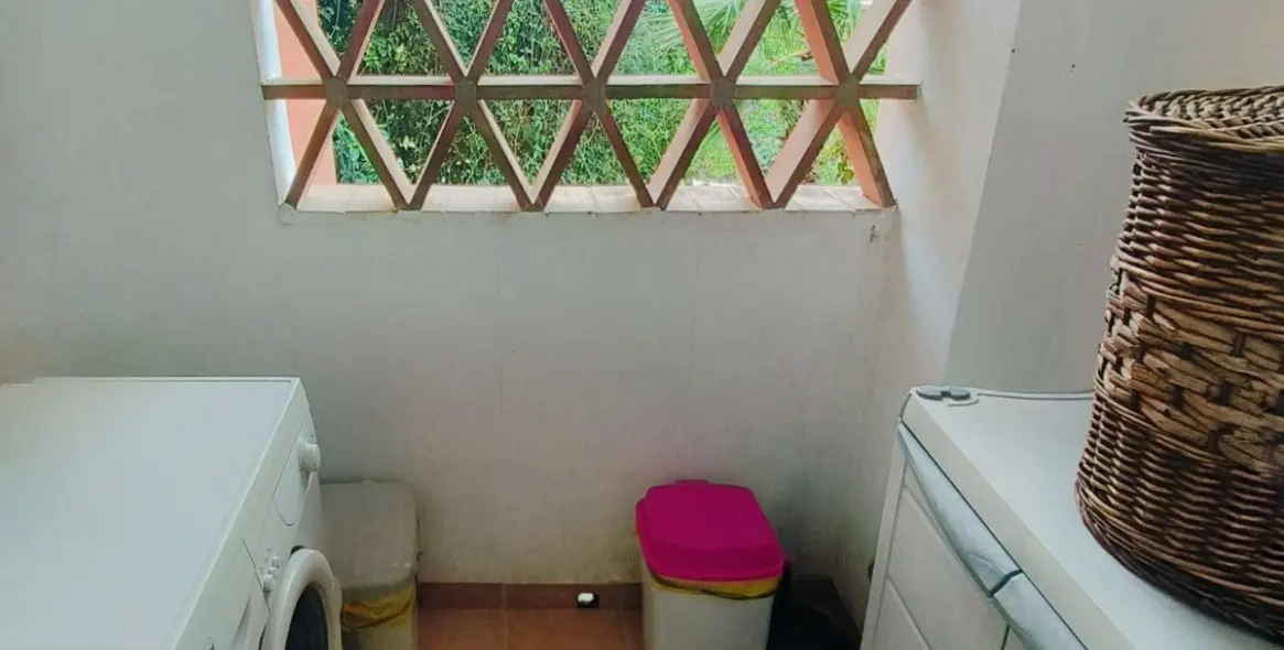 Sale of middle floor apartment in Marbesa 9