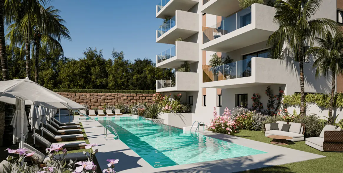 Sale of middle floor apartment in Estepona 11