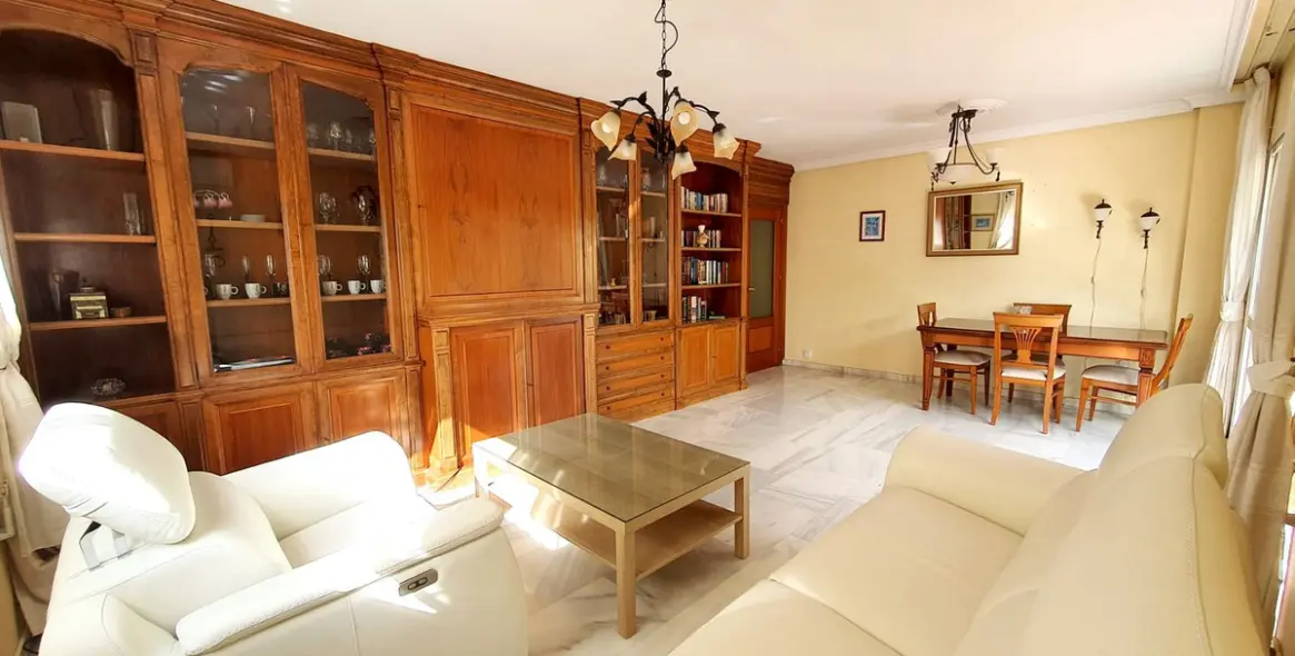 Sale of middle floor apartment in Fuengirola 8