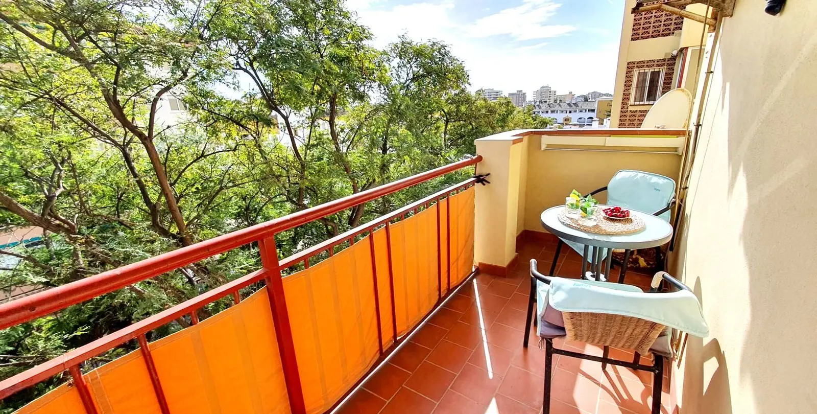 Venta de apartamento en planta media en Fuengirola 6