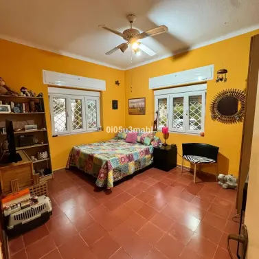 Продажа апартаментов на среднем этаже в El Palo