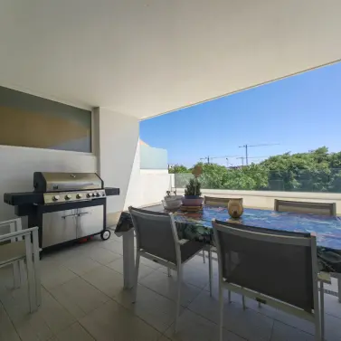 Sale of middle floor apartment in Estepona