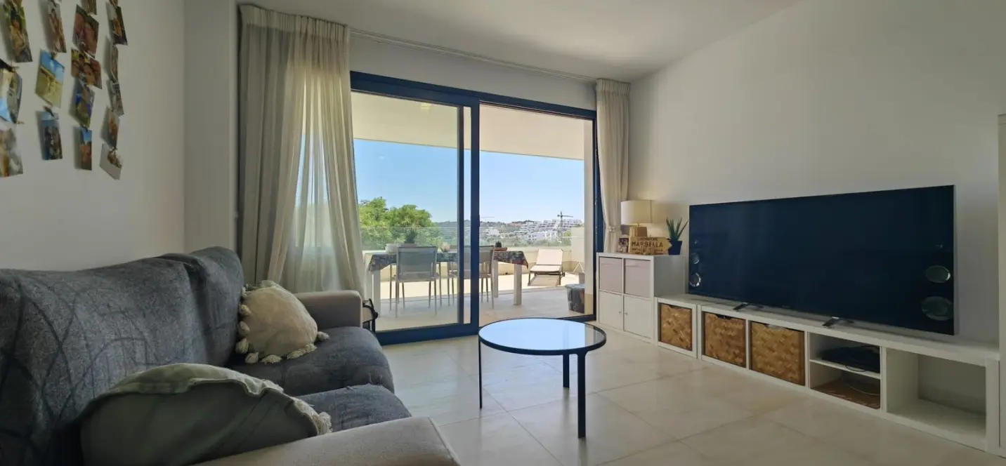 Продажа апартаментов на среднем этаже в Estepona 3