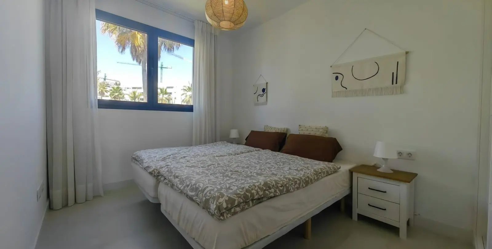 Продажа апартаментов на среднем этаже в Estepona 20