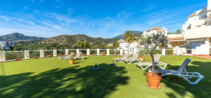 Sale of middle floor apartment in Los Arqueros 2