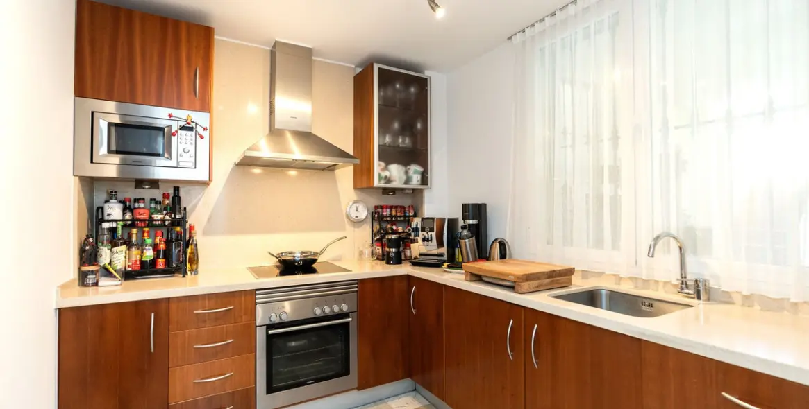 Sale of middle floor apartment in Los Arqueros 8