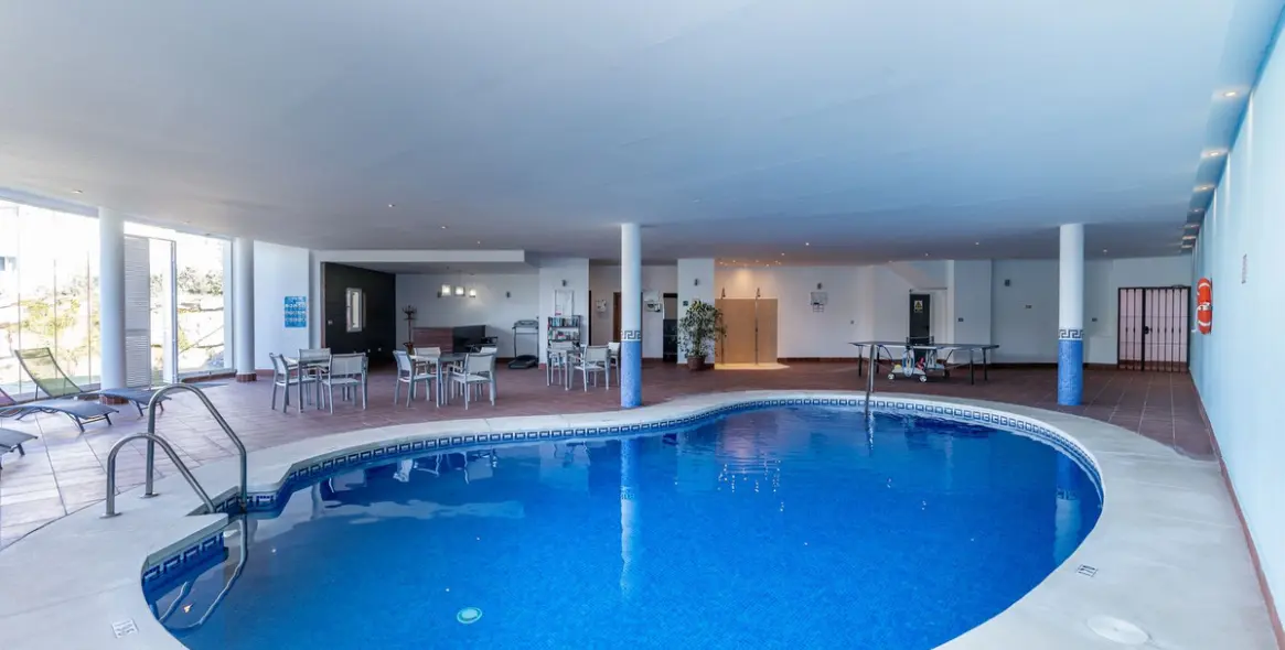 Продажа апартаментов на среднем этаже в Los Arqueros 24