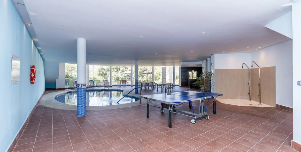 Продажа апартаментов на среднем этаже в Los Arqueros 27