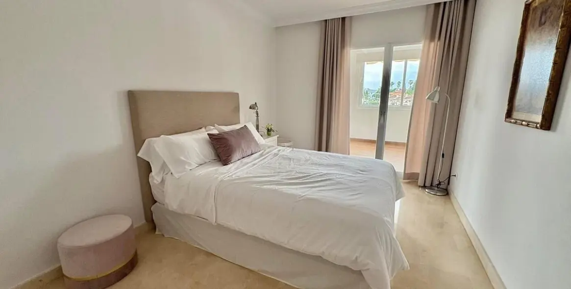 Продажа апартаментов на среднем этаже в La Quinta 11