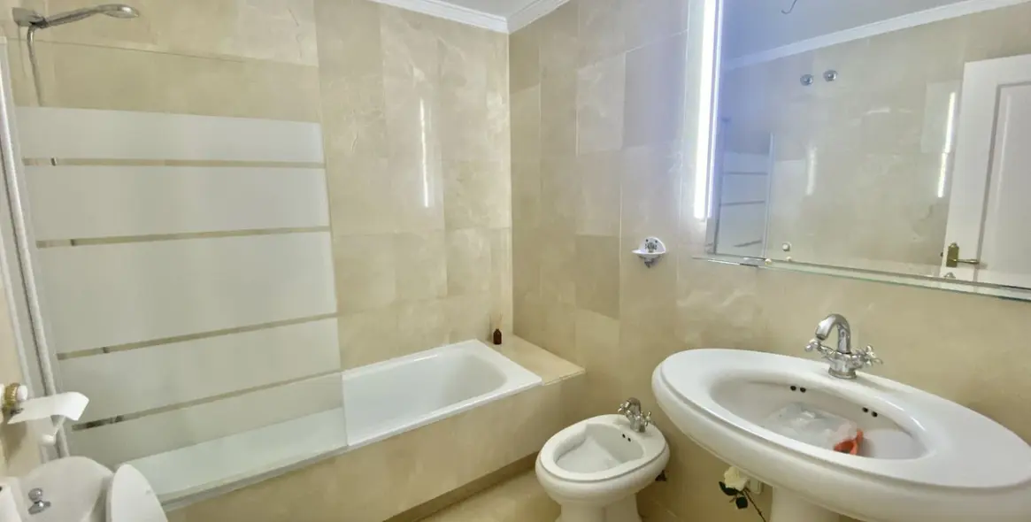 Продажа апартаментов на среднем этаже в La Quinta 12