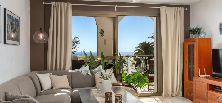 Sale of middle floor apartment in Fuengirola 4